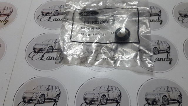 Кліпса (пістон) кріплення молдинга двері LR032984 LAND ROVER