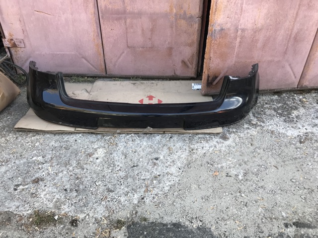 Напрямна заднього бампера, ліва 1K6807377 VAG