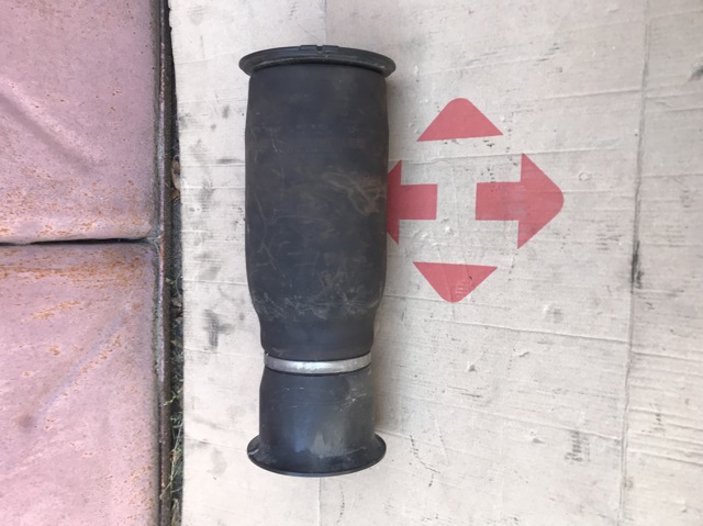 Пневморессора задня 37126795013 BMW