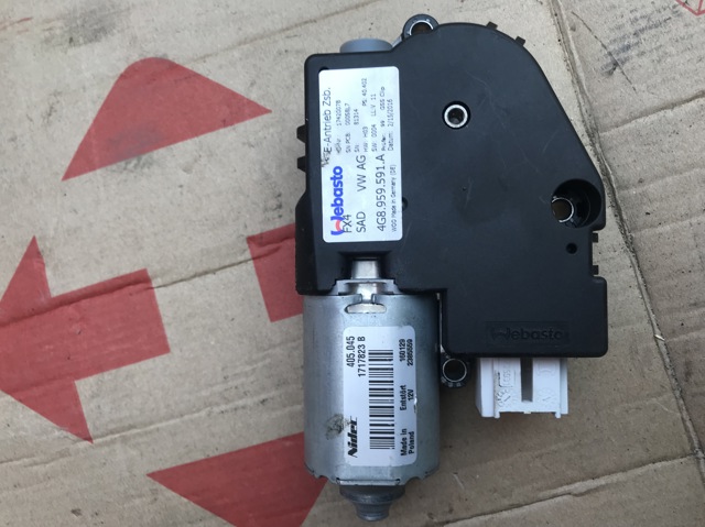 Двигун приводу люка 4G8959591A VAG