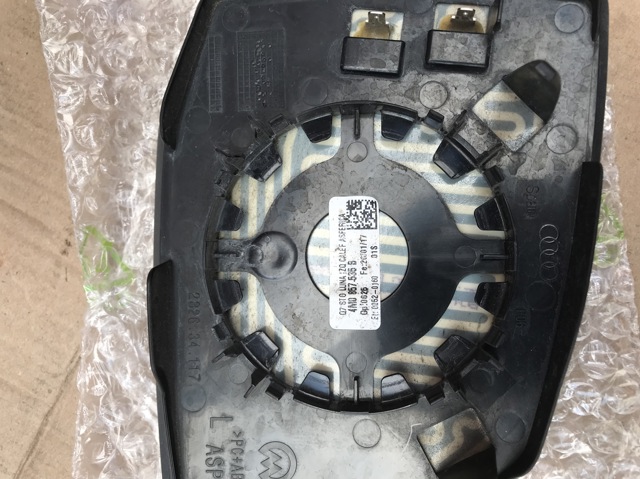 Дзеркальний елемент дзеркала заднього виду, лівого 4M0857535B VAG