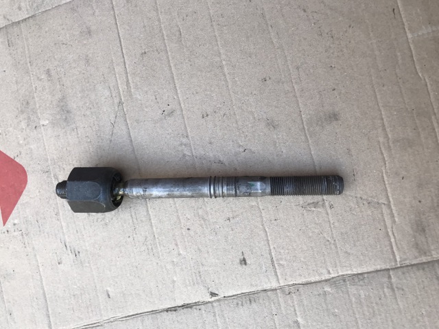 Тяга рульова поперечна 8W0423810 VAG