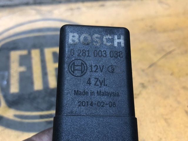Реле свічок накалу 038907281D VAG