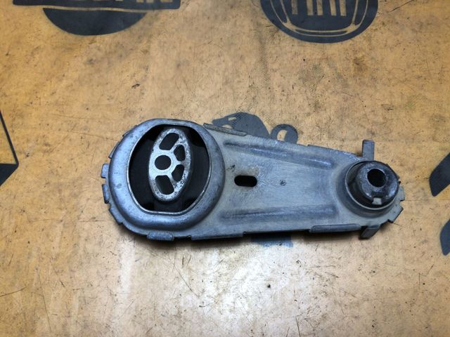 Подушка (опора) двигуна, нижня 112380010R RENAULT