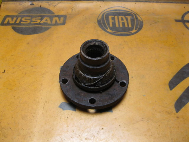 Цапфа поворотного кулака 1330872080 FIAT