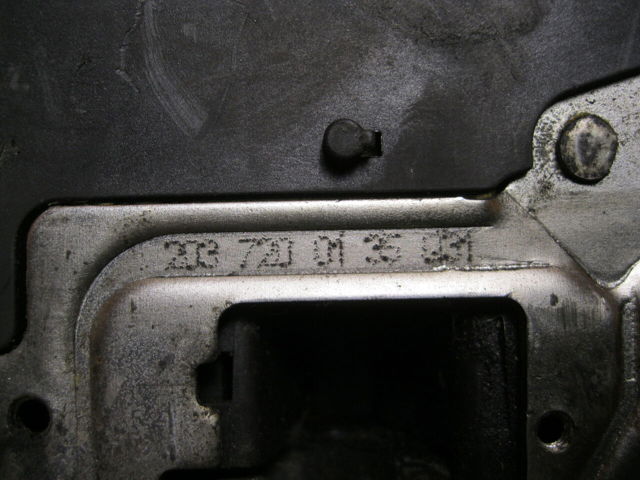 Замок водійських дверей 2037200135 MERCEDES