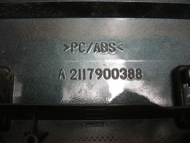 Спойлер 3/5-х, задніх дверей 2117900388 MERCEDES