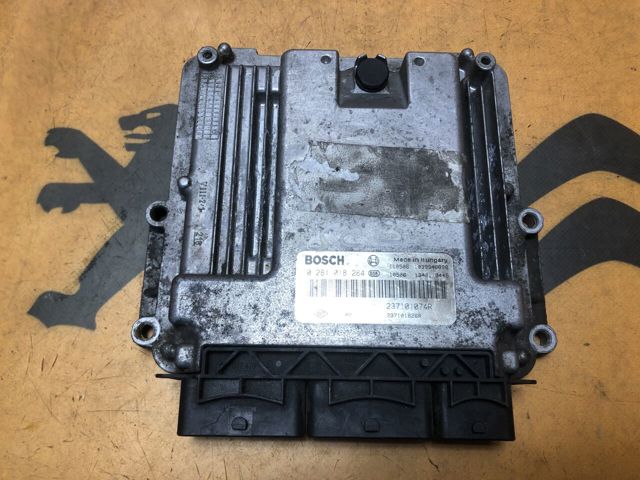 Блок двигуна 237101074R RENAULT