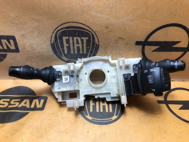 Перемикачі 255670017R RENAULT