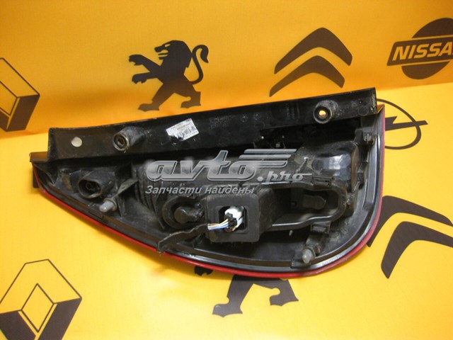 Задній правий стоп 265500013R RENAULT