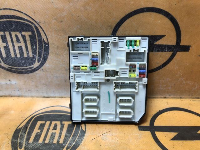 Корпус запобіжників 284B60014R RENAULT