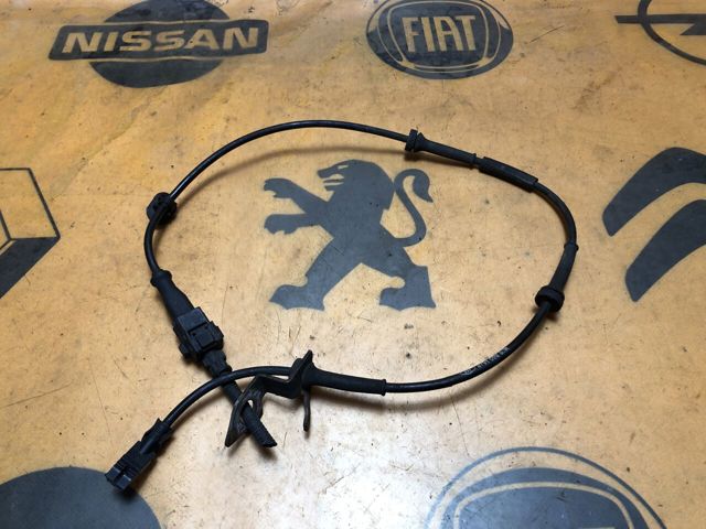 Передній датчик ABS Renault Kangoo 2