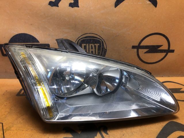 Корпус фари лівої 4M5113W030AF FORD