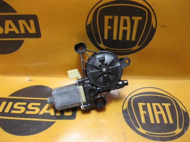 Моторчик стеклоподьемника для audi a3 (8v) 2012-2020 5Q0959802