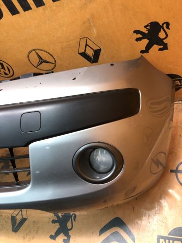 Бампер на авто 620229U040 NISSAN