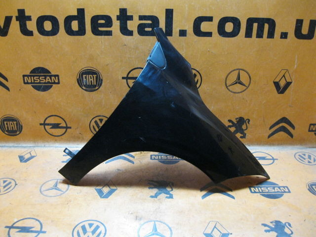 Переднє праве крило 631000009R RENAULT