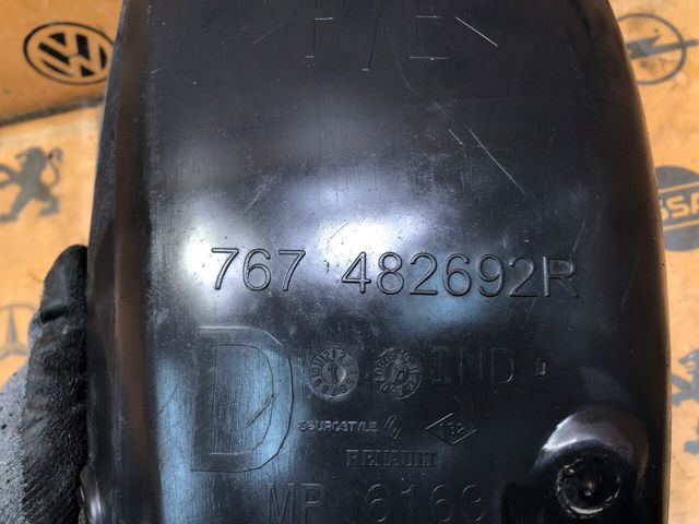 Підкрилок заднього крила, правий 767482692R RENAULT