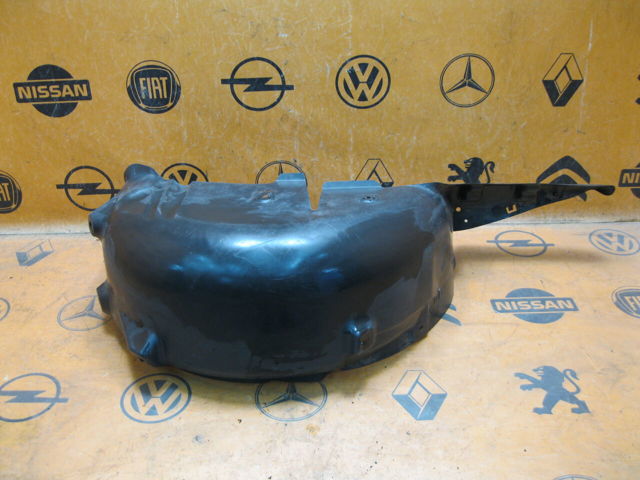 Підкрилок задній лівий 767492642R RENAULT