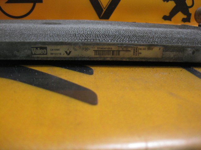 Радіатор кондиціонера 7700301253 RENAULT