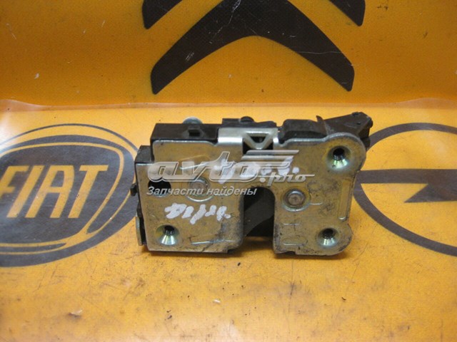 Замок двері правої передньої 7701046146 RENAULT