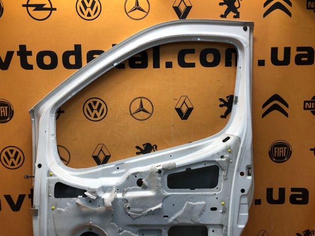 Дверка передня права 7751478601 RENAULT