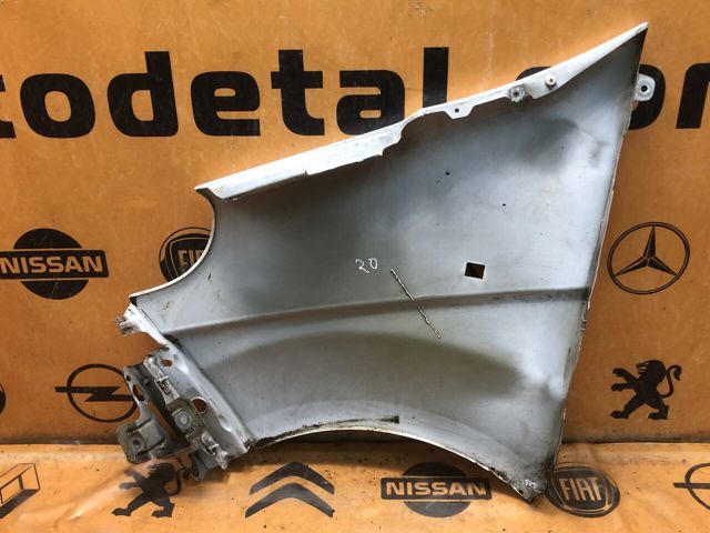 Переднє праве крило 7782524467 RENAULT
