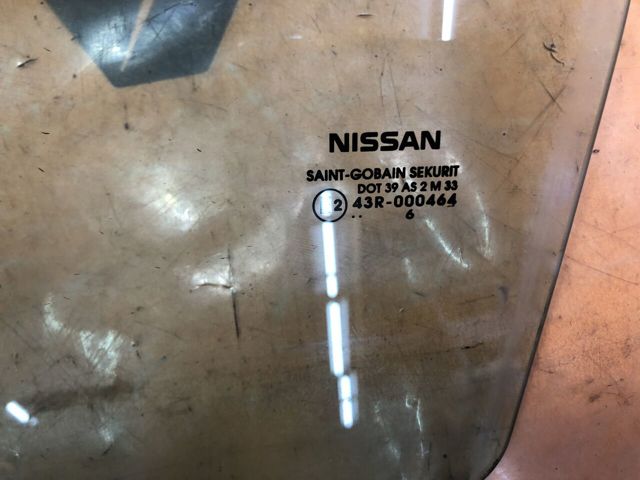 Скло та ущільнювачі скла вітрового правого/лівого 803019U000 NISSAN