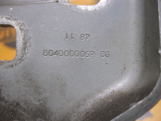 Петля передніх дверей 804000006R RENAULT