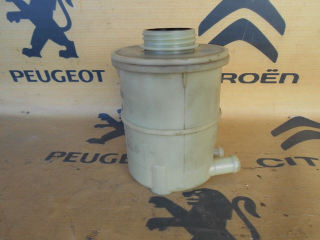 Бачок насоса ГПР 8200005185 RENAULT