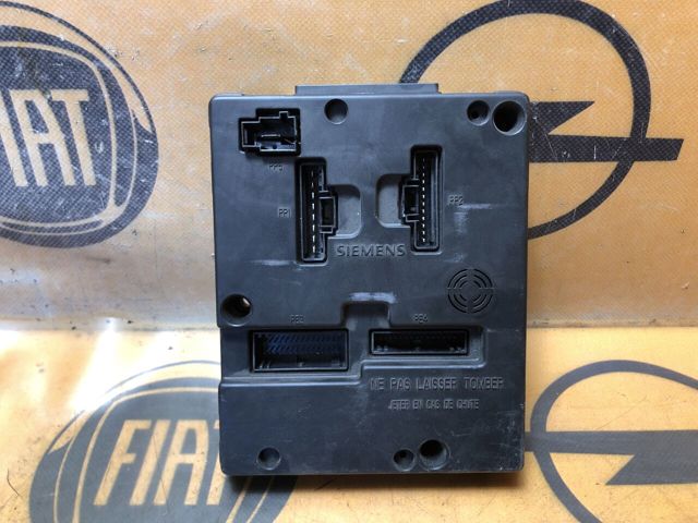 Коробка запобіжників 8200029342B RENAULT