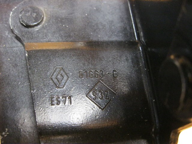 Завіса капота права 8200081663 RENAULT