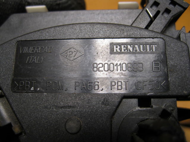 Датчик включення зчеплення 8200110893 RENAULT
