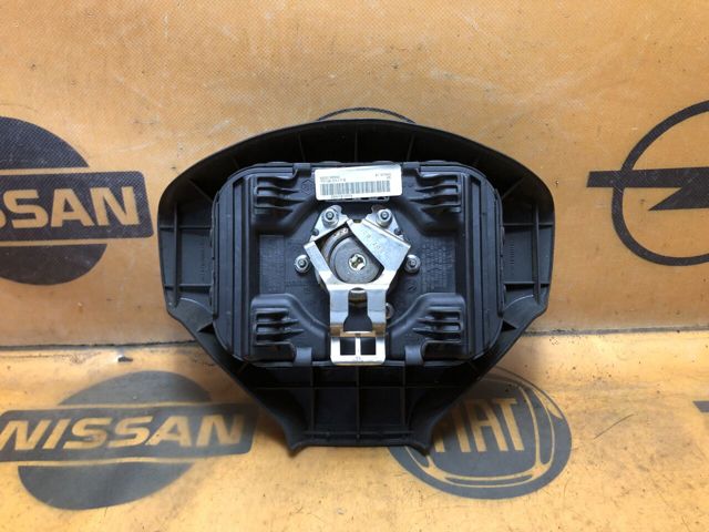 Подушка AIRBAG передня ліва 8200136332 OPEL