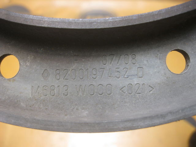 Кронштейн передньої балки 8200197452 RENAULT