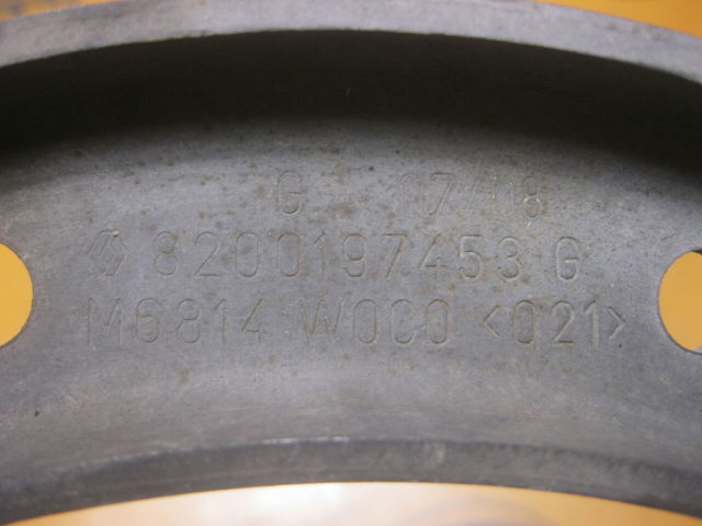 Кронштейн передньої балки 8200197453 RENAULT