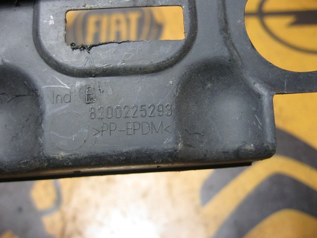 Решітка склоочисників, права 8200225293 RENAULT