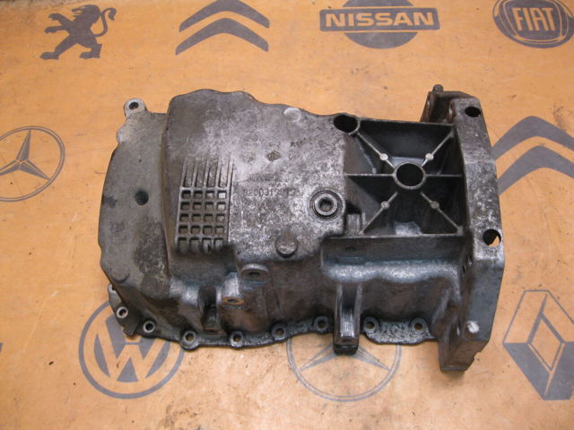 Захист двигуна 8200318813 RENAULT