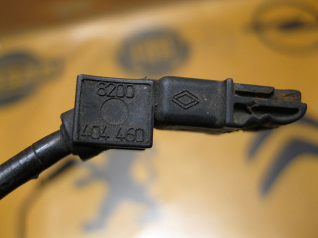 Передній датчик ABS 8200404460 RENAULT