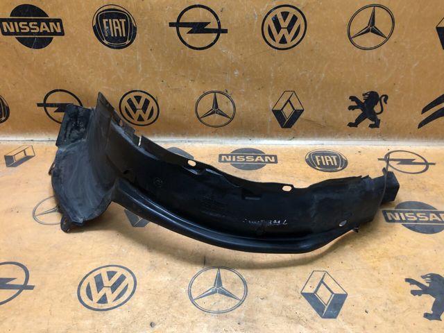 Підкрилок передній лівий 8200432027 RENAULT