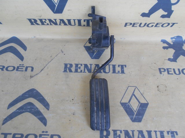 Педаль акселератора 8200436864 RENAULT