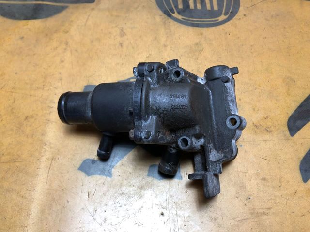 Корпус термостата в зборі 8200493154 RENAULT