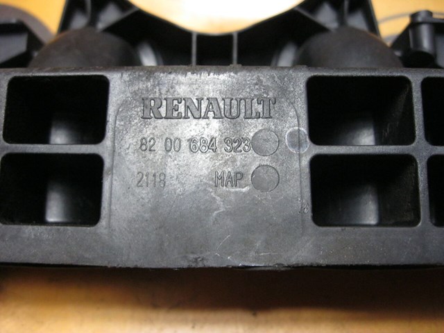 Б/у коллектор впускной 2,5 dci renault master opel movano  (1998-2010) код: 20916 8200684323