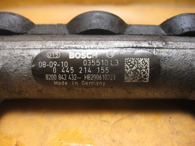 Паливна рампа 8200842432 RENAULT