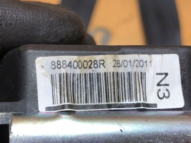 Пасок безпеки задній правий 888400028R RENAULT