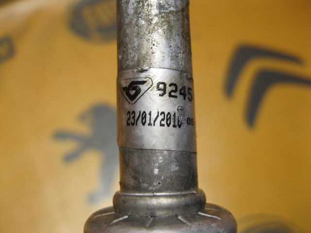 Шланг кондиціонера, від випарника до компресора 924540021R RENAULT