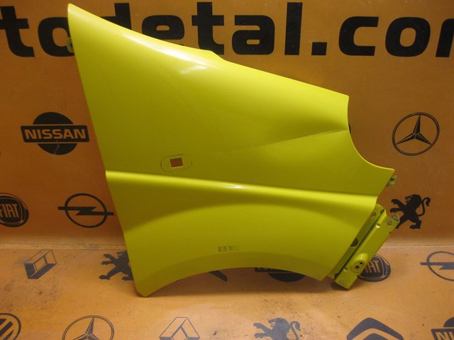 Переднє праве крило 93188421 RENAULT