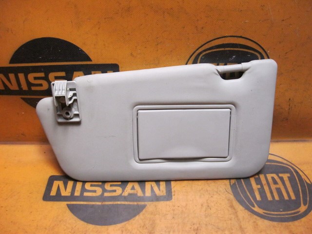 Козирок протисонячний Nissan Micra