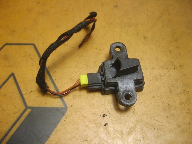 Датчик подушки безпеки A0038212751 MERCEDES
