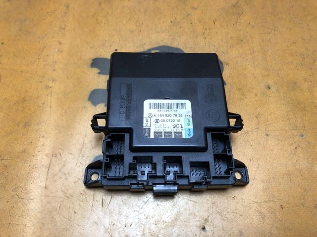Блок управління комфорту A1648207826 MERCEDES
