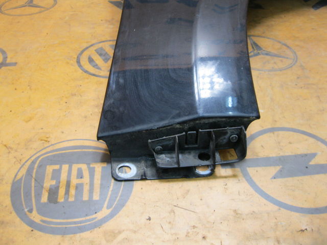 Переднє праве крило A1648810201 MERCEDES